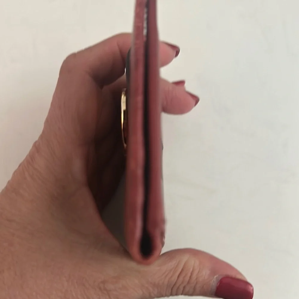 Gucci Red Card Holder with Gold Heart - Picture 4 of 7